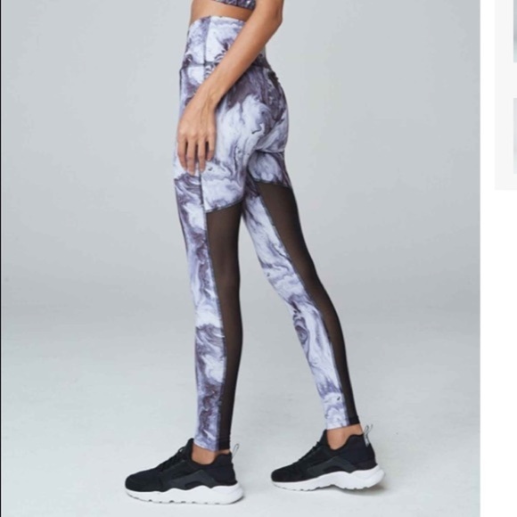 Varley Kingman Royal Marble Mesh High Rise Legging NWT - Picture 9 of 12